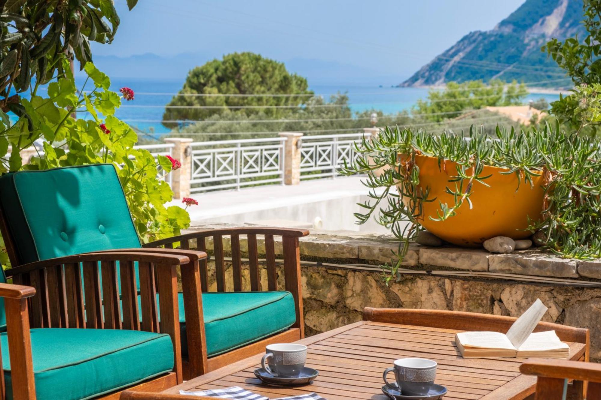 Theasea House Apartment *
