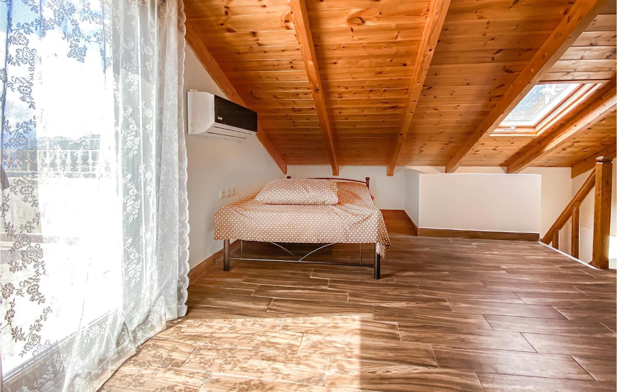 2 Bedroom Cozy In *