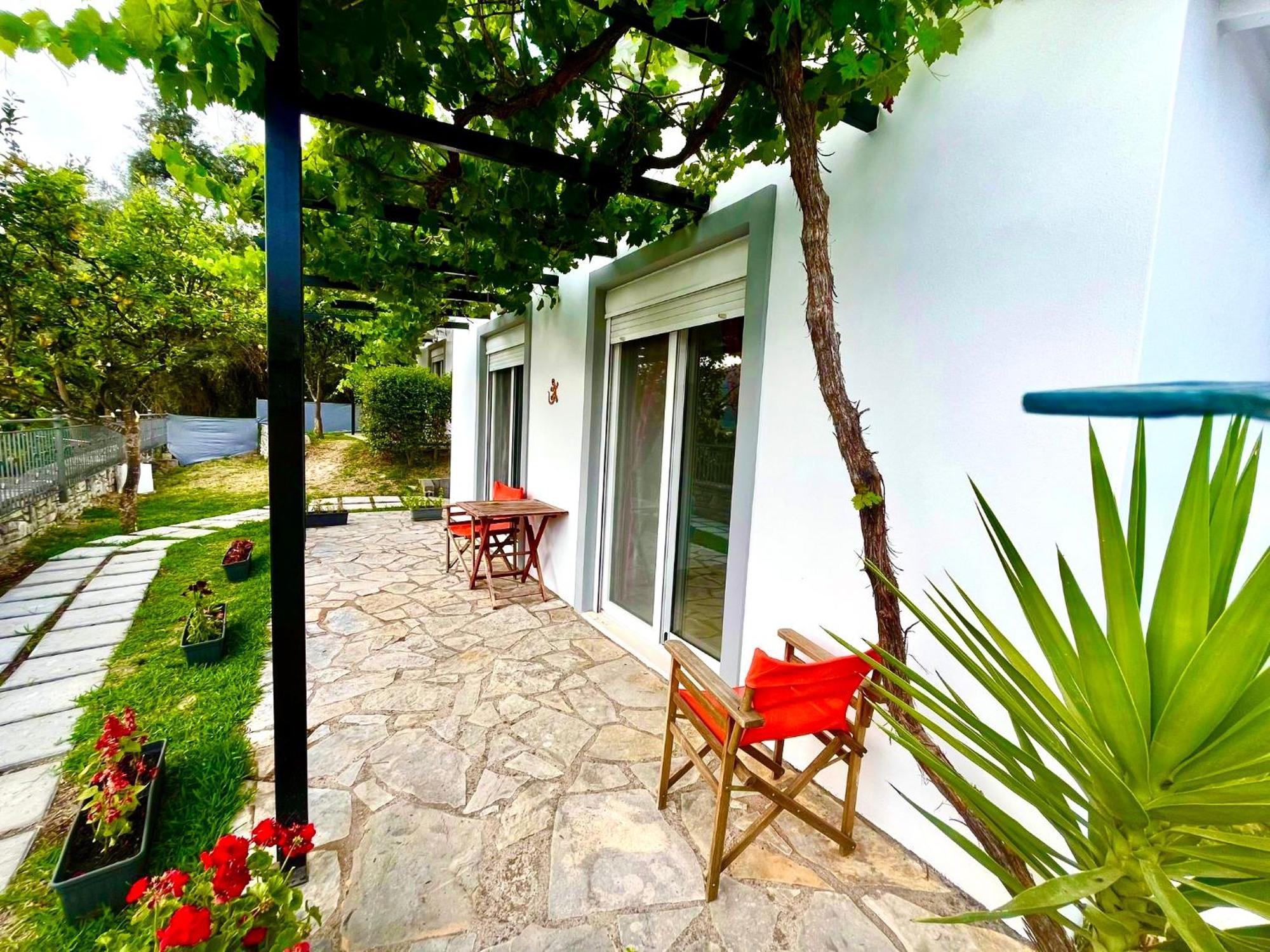 Chakalaka Resort Vlikhon