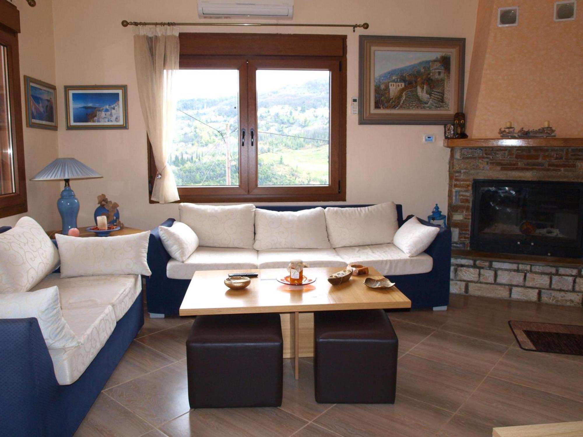 Anastasia's In Pelion * Makrirrakhi