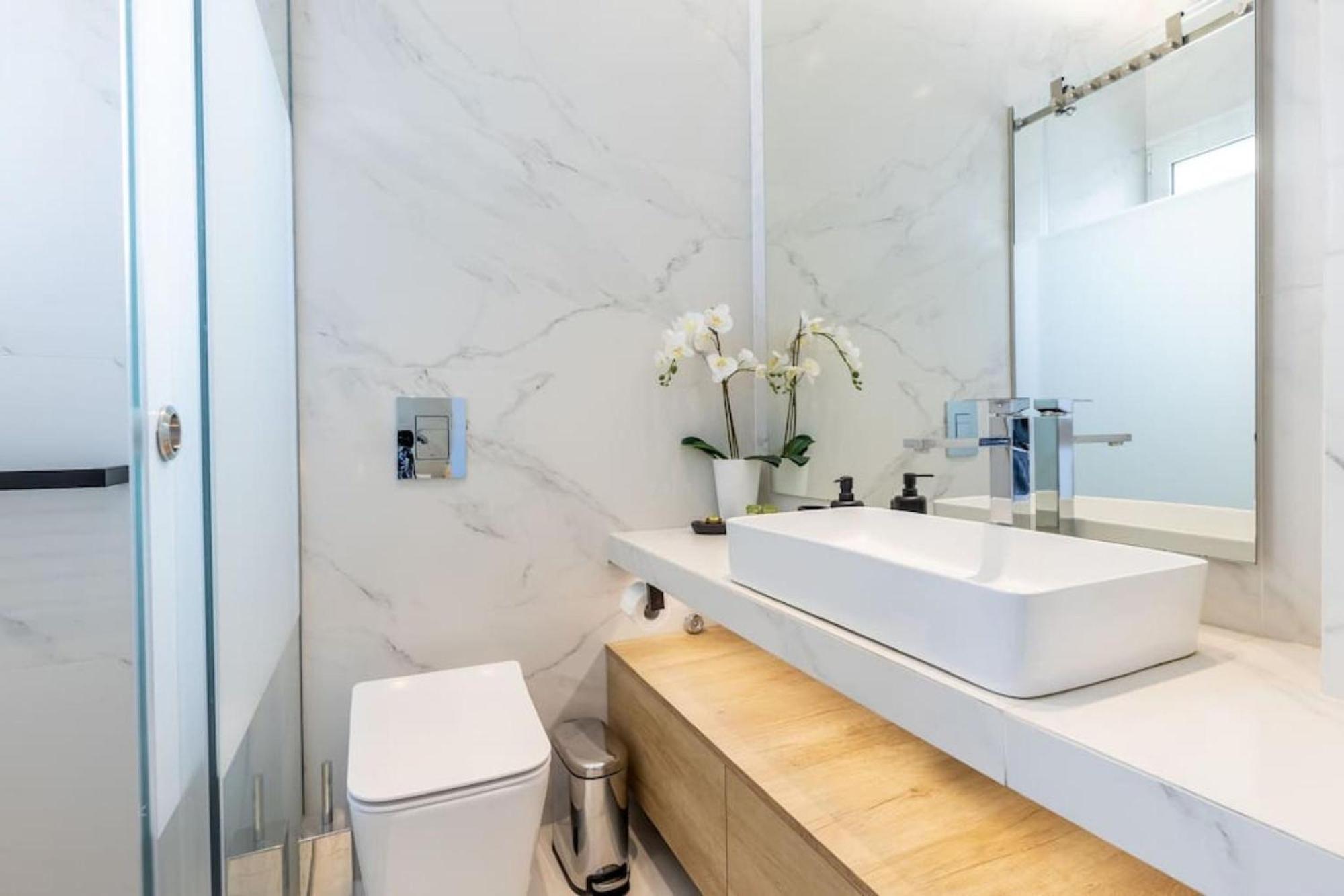 Jacuzzi Luxpenthouse Pfaliro Athens