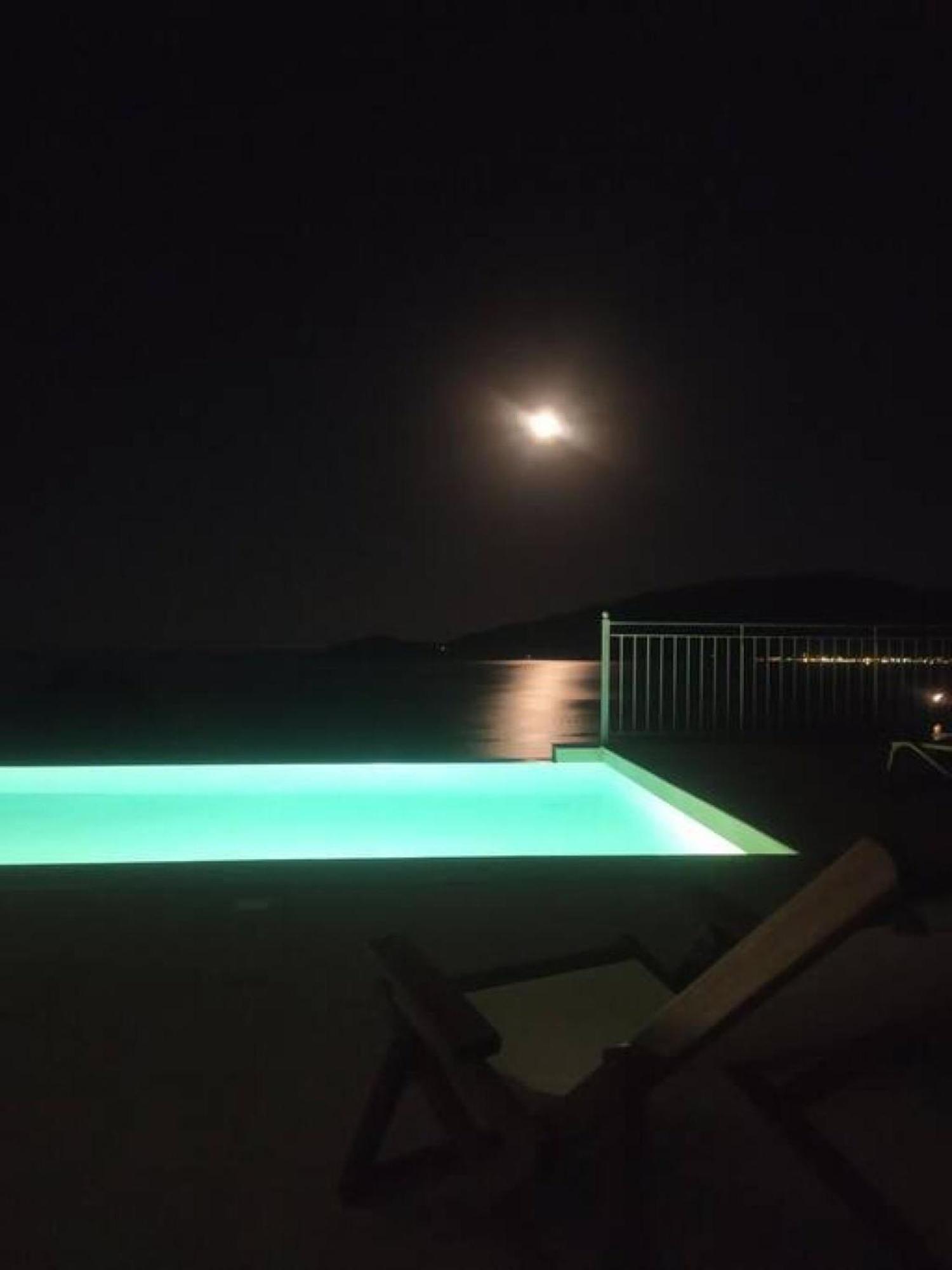 Augustela Seaview Vacation Villa *