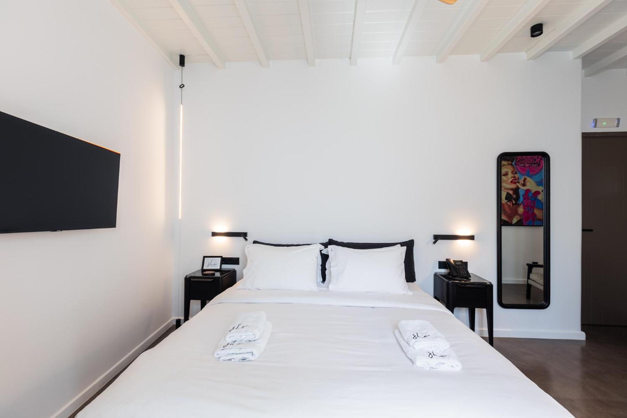 She Mykonos - The Residency Aparthotel