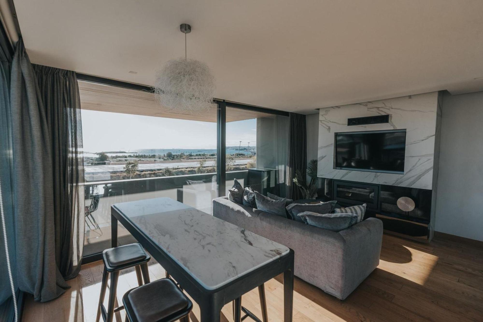Apartment Earth Boutique Next To Stavros Niarchos