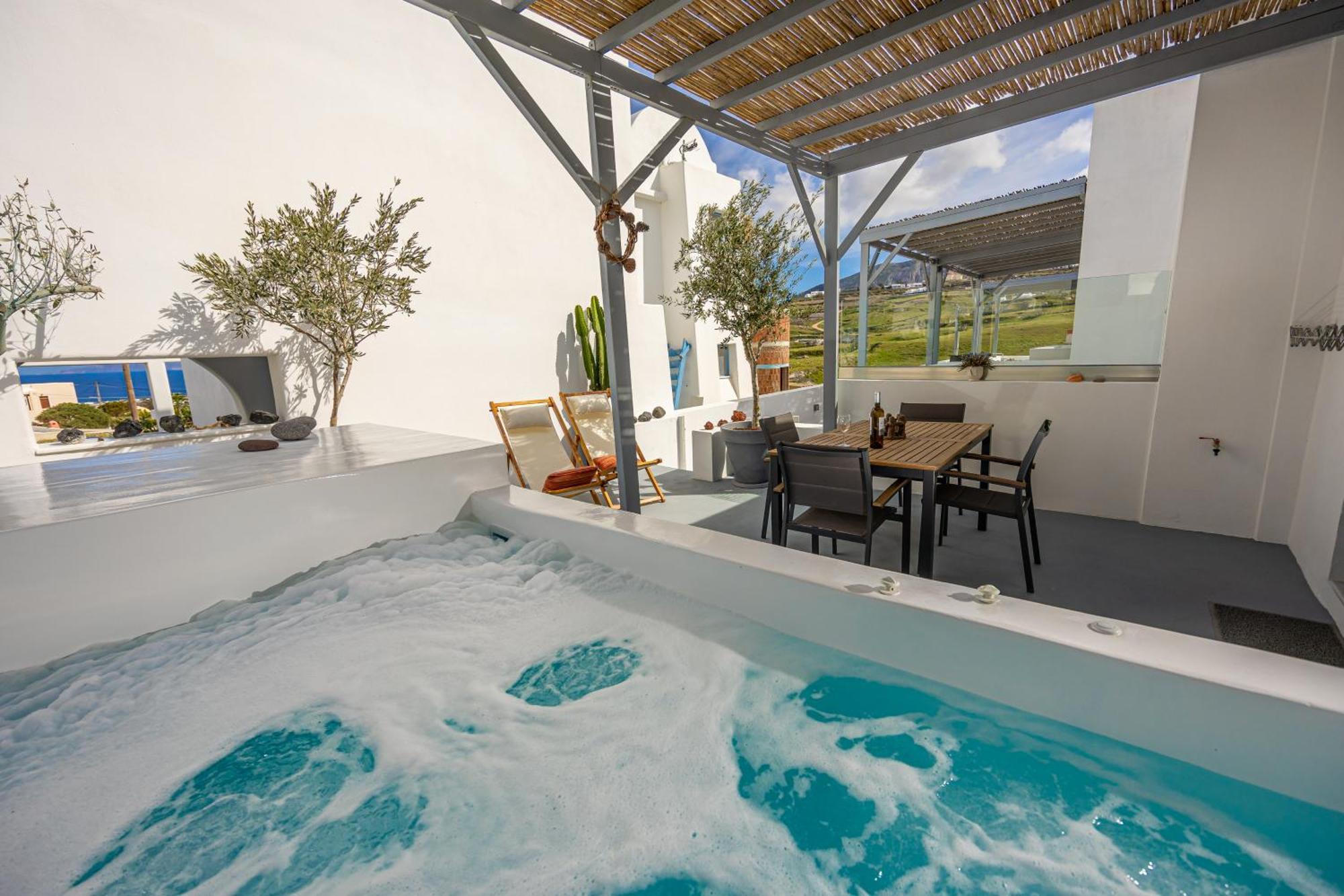 Misilia Santorini Cycladic House With Jacuzzi Vothon