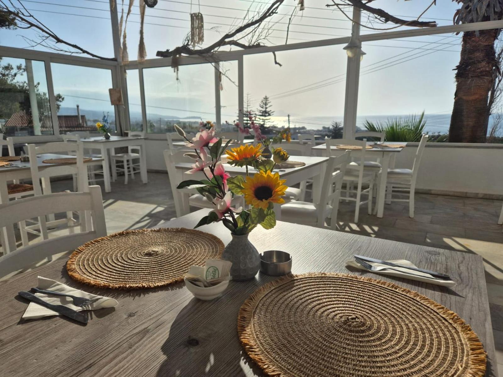 Hotel Adel Paradise Adelianos Kampos