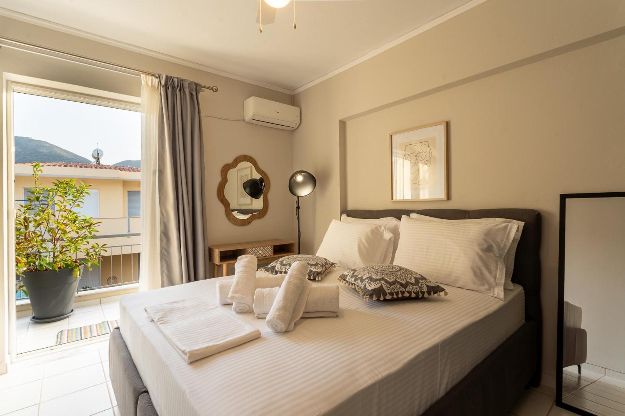 Comfortable 3-bedroom Maisonette Near The Sea Villa