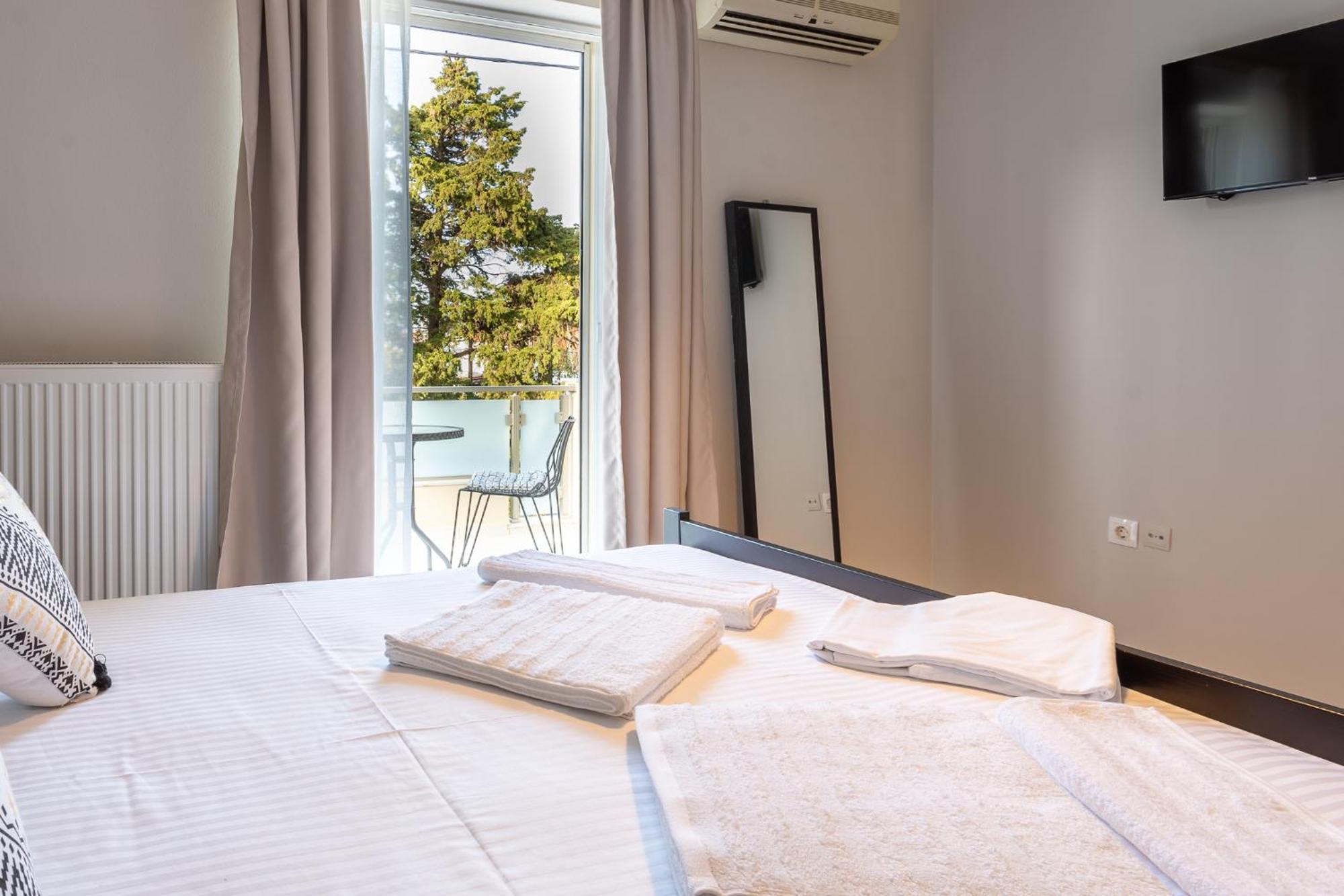 Comfortable 3-bedroom Maisonette Near The Sea * Mytilene