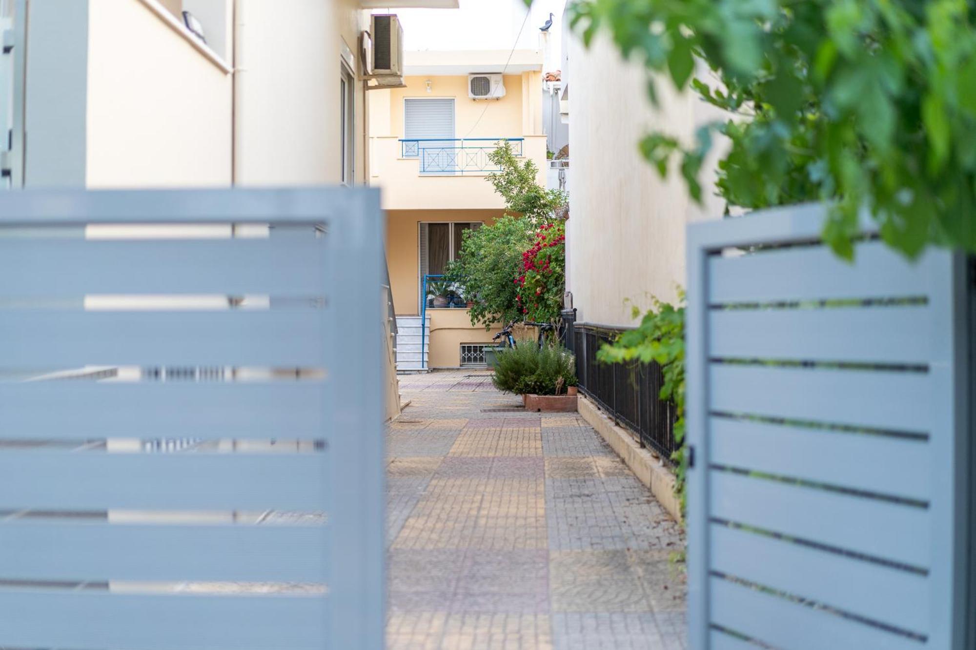 Comfortable 3-bedroom Maisonette Near The Sea Mytilene