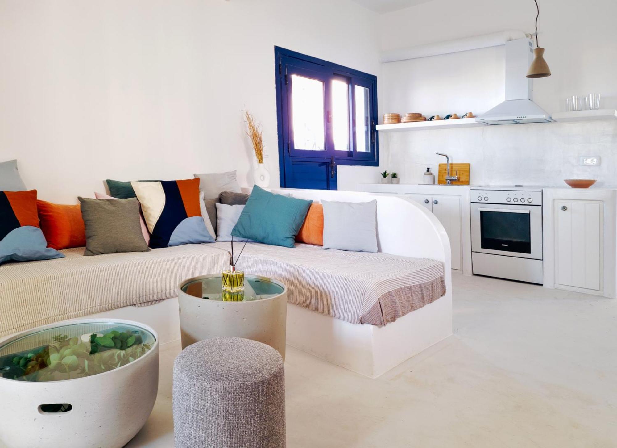 Karpimo North - Sunset View - Private Jacuzzi - Up To 4pp Fira (Santorini)