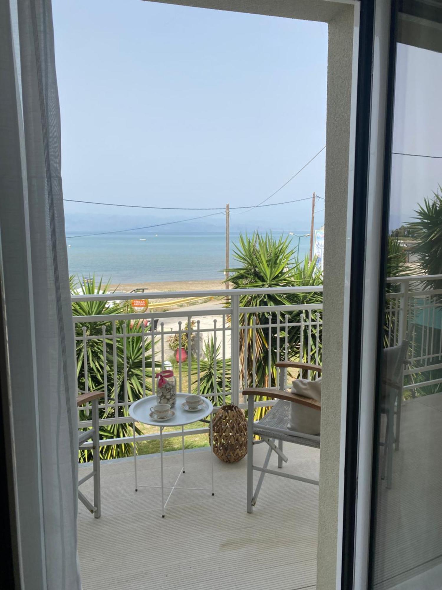 Sole E Mare At Sidari *