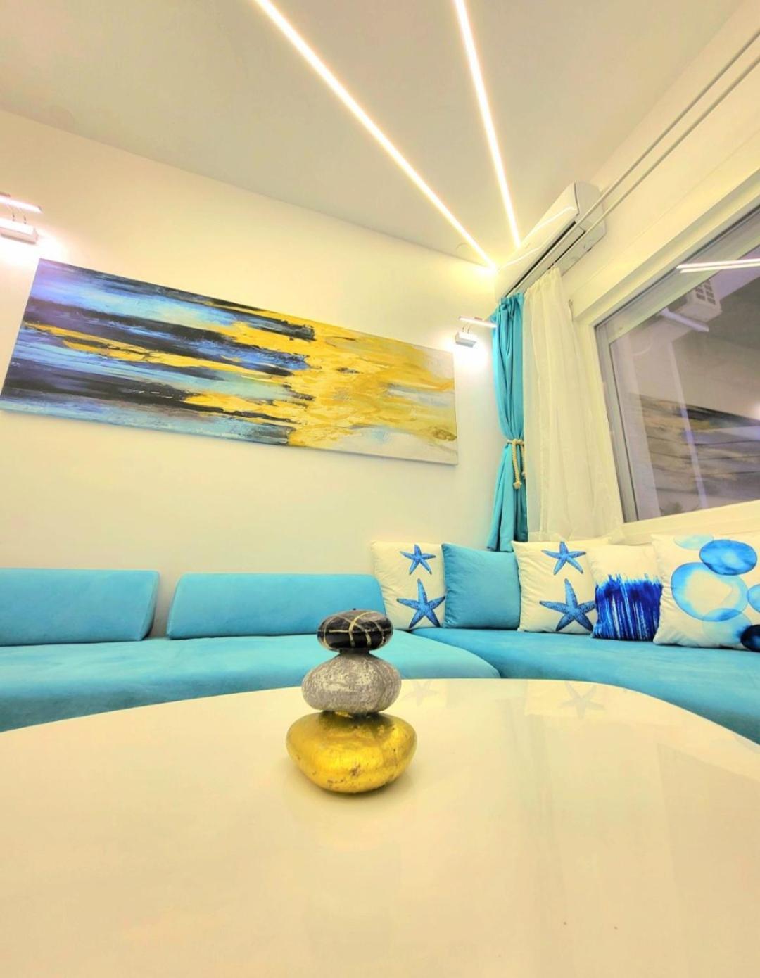 Sun Sea No 7 First Line * Peraia (Thessaloniki)