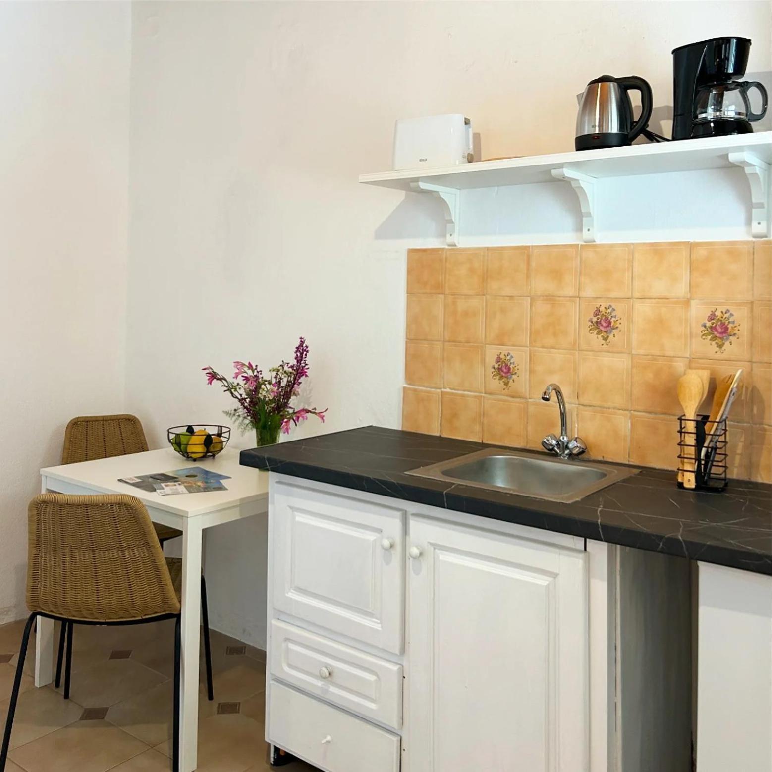 Golden View Apartment *