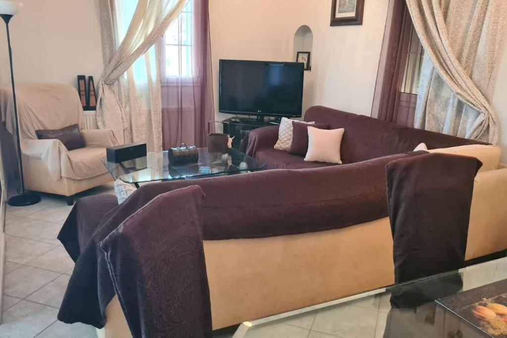 The House Of Happiness Apartment *