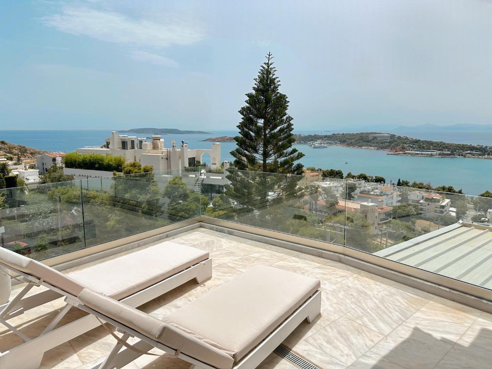 Dream View Vouliagmeni Apartment