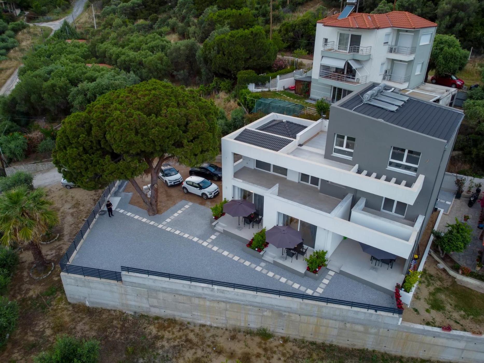 Aquarama Apartment