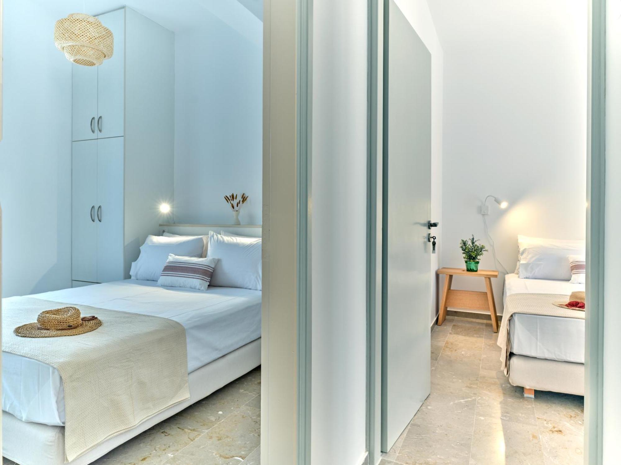 Apartment Aurora Beachside Home, Beach, Paros Logaras
