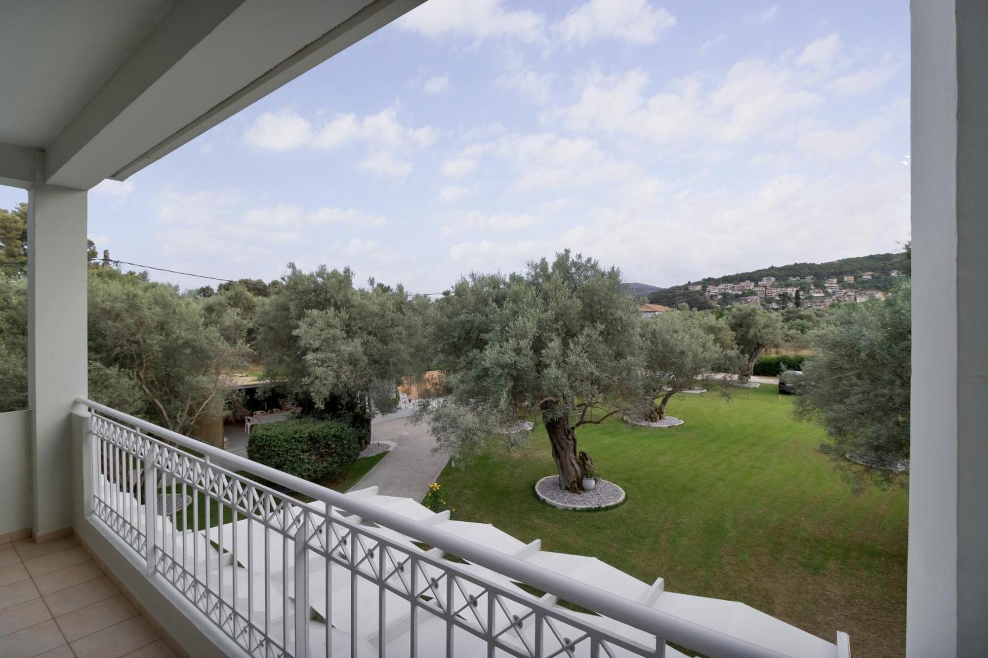 Apartment Elaia 2