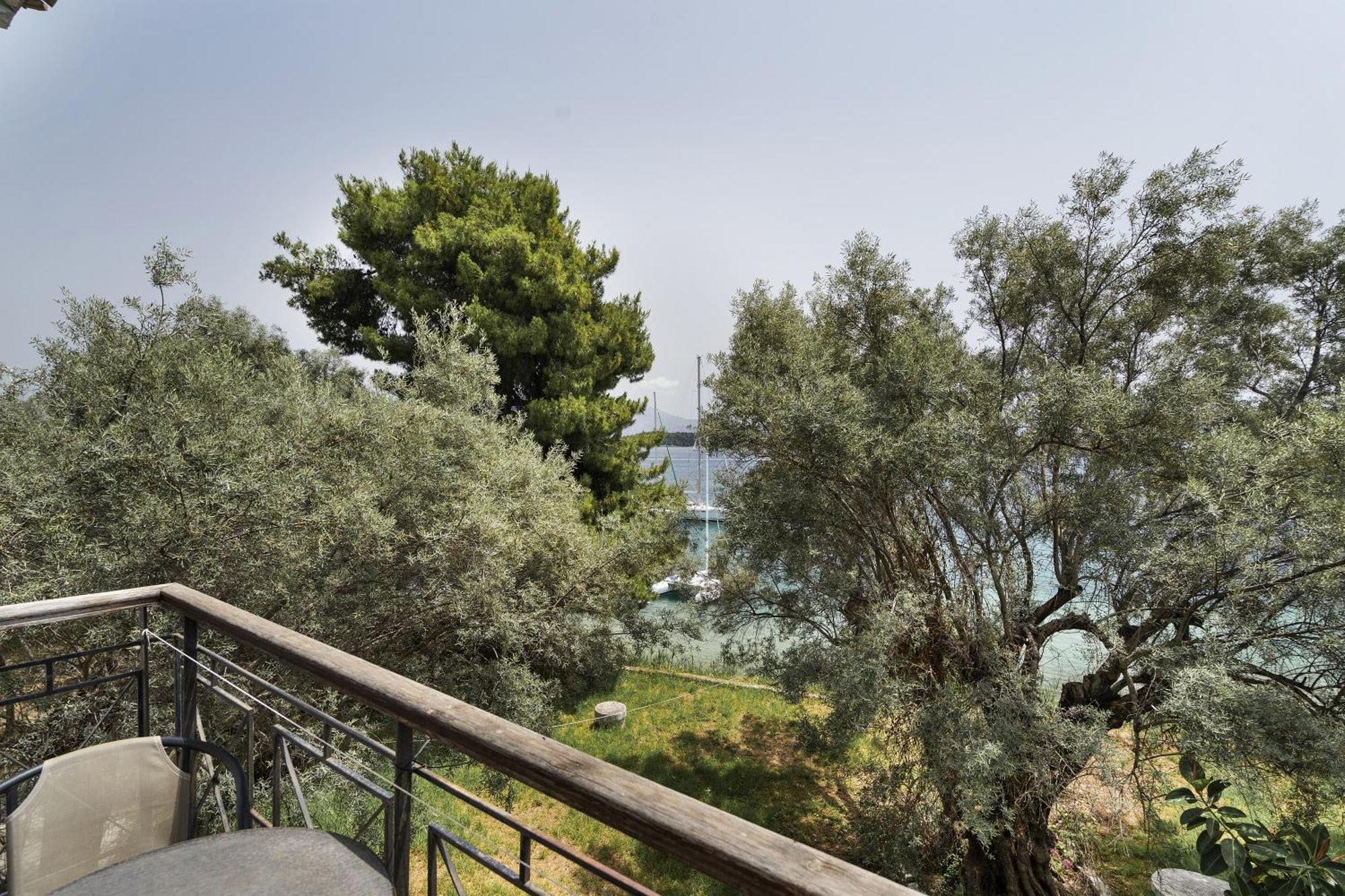 Diamerisma 2ari B Apartment Nydri (Lefkada)