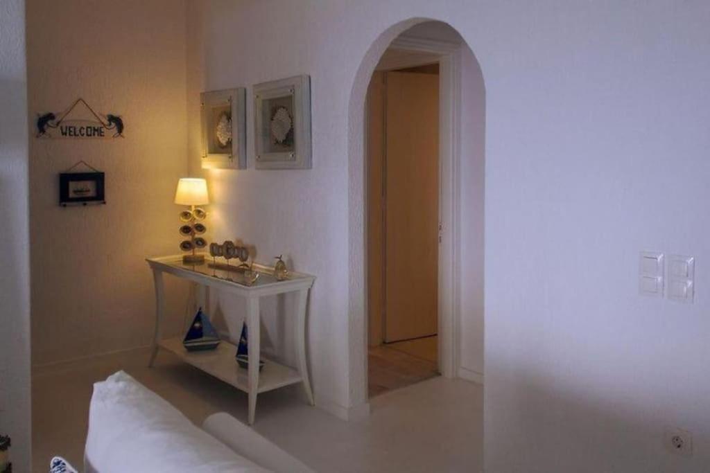 White-blue Luxury 1 Pefkali