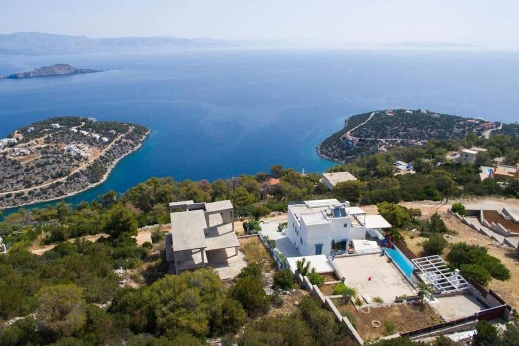 White-blue Luxury 1