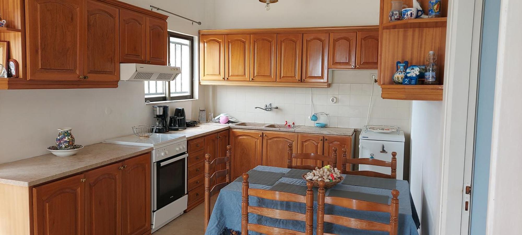 Rena's Sea View Apartment