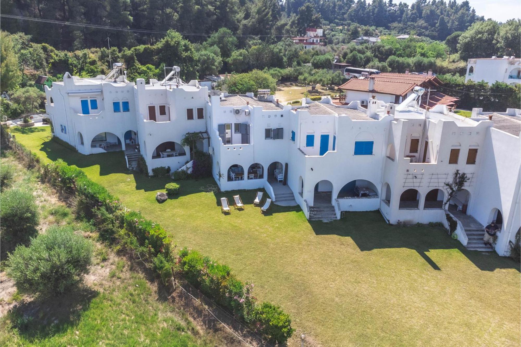 Aphroditi House *