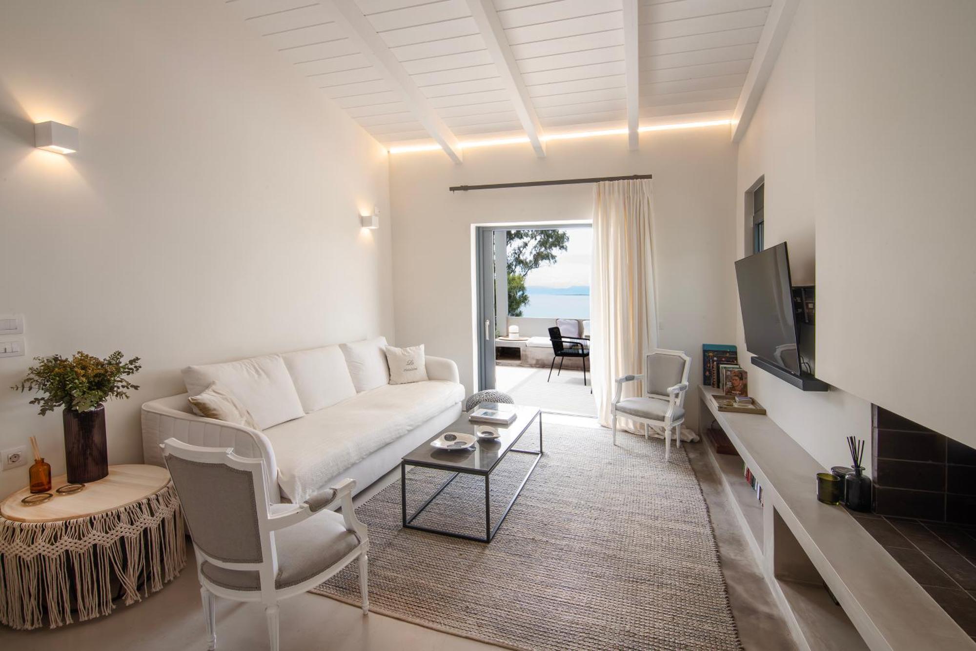 Maya Luxury * Eginitissa