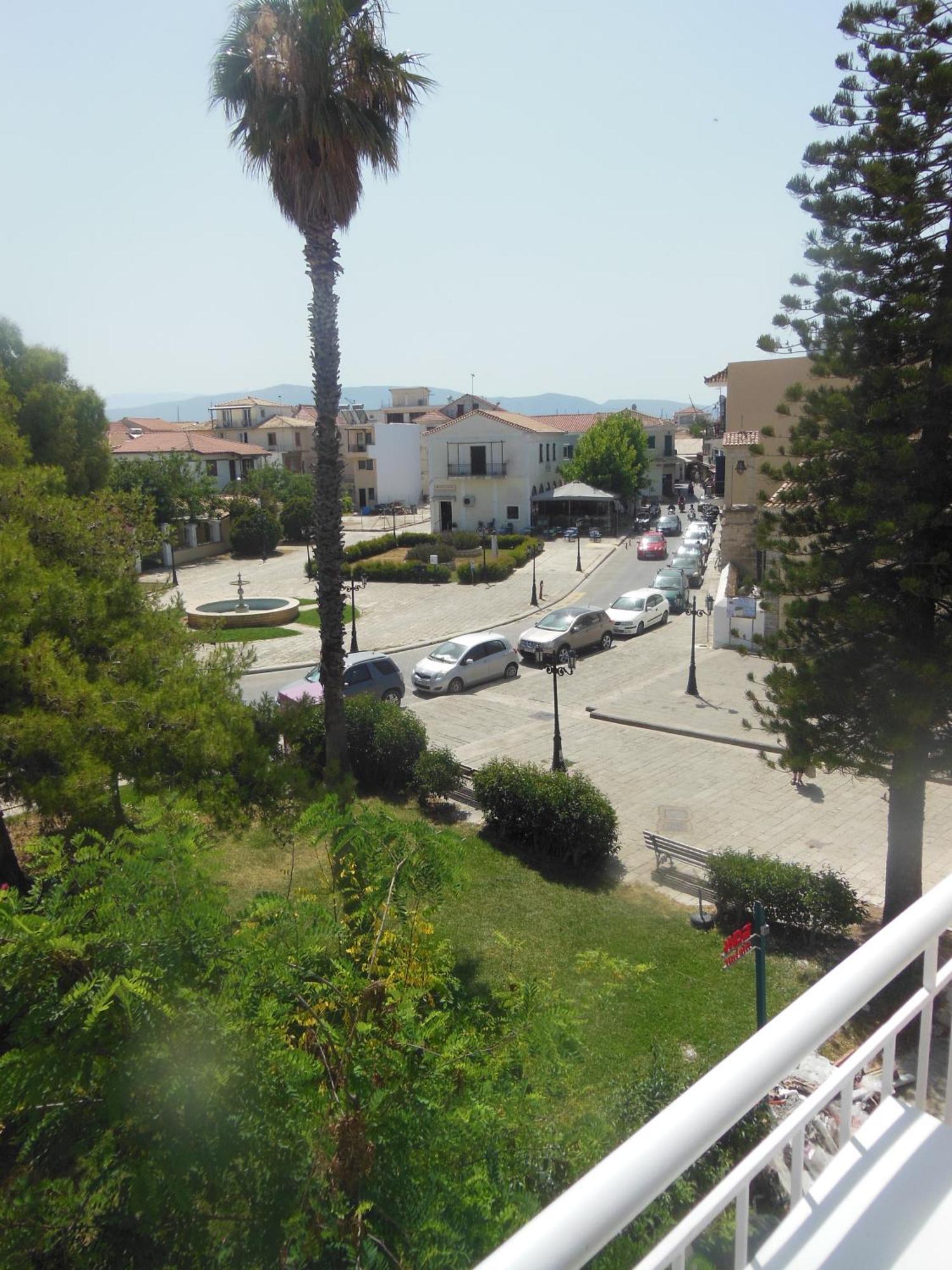 Verani Lefkas Town