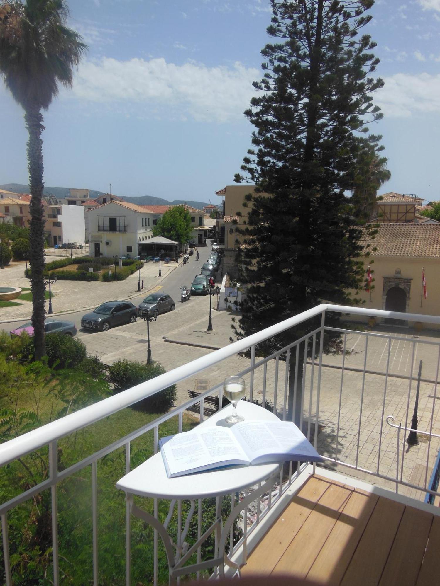 Verani Lefkas Town * Lefkada City