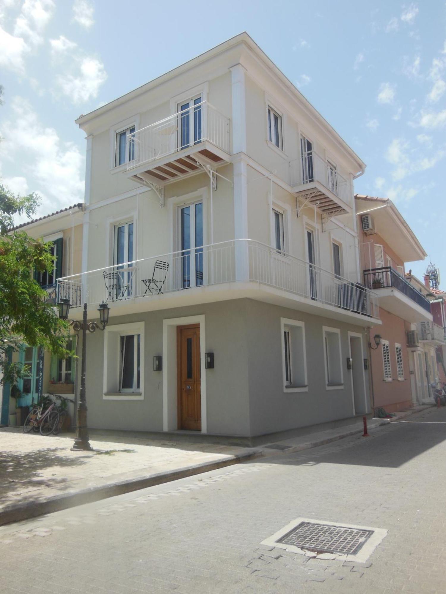 Verani Lefkas Town * Lefkada City