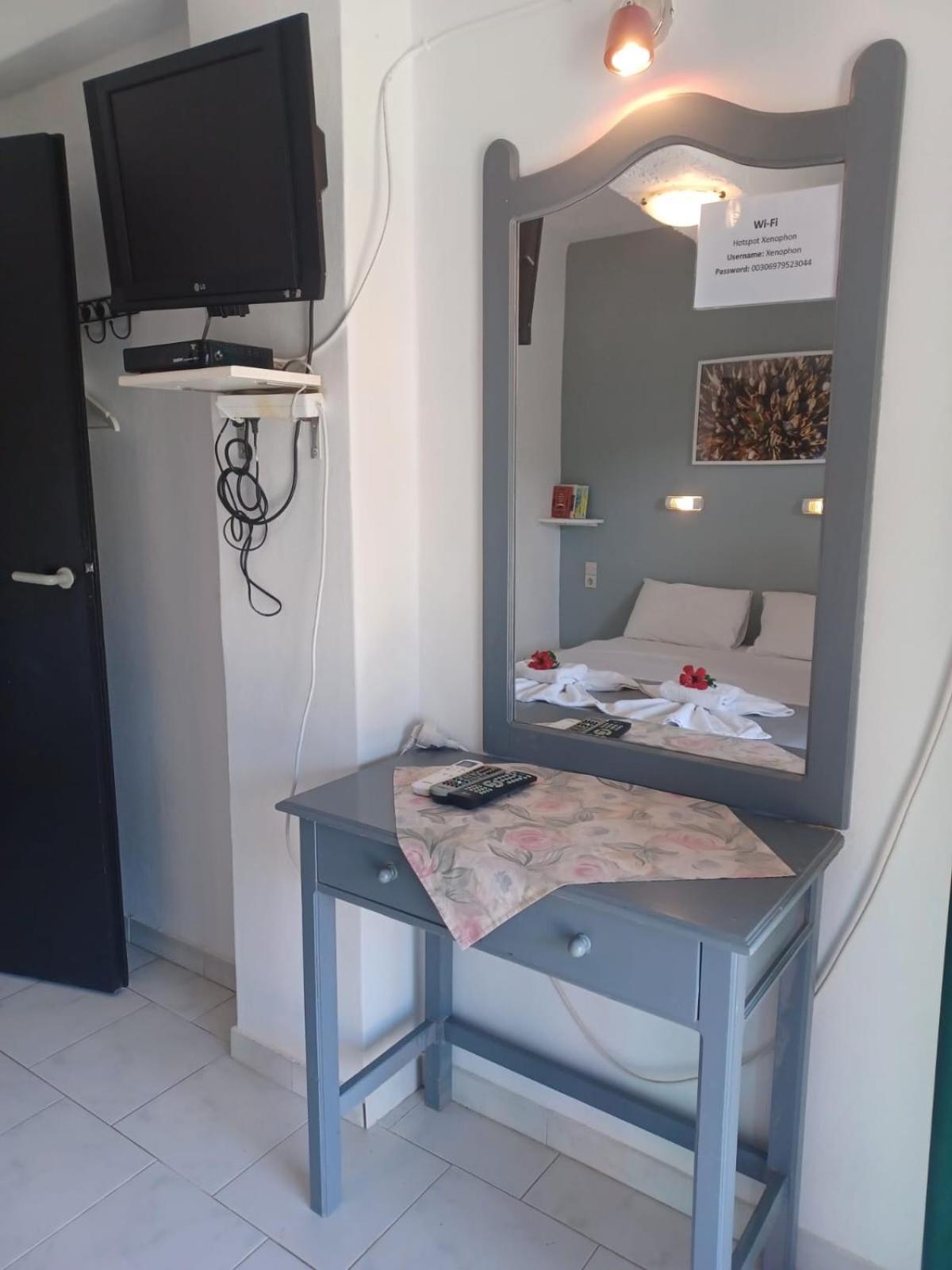 And Xenophon Apartment