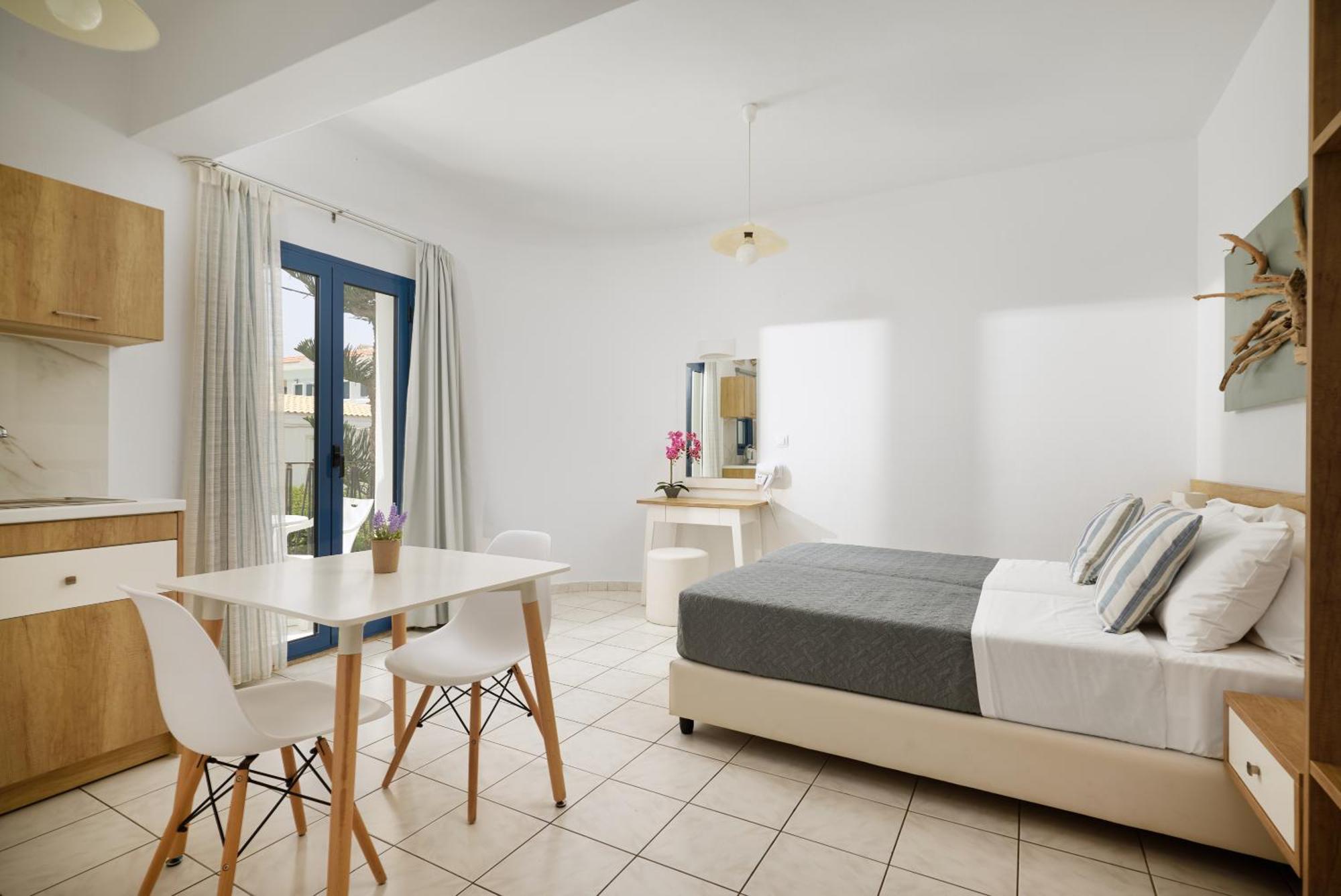 Aparthotel Artemis 3*