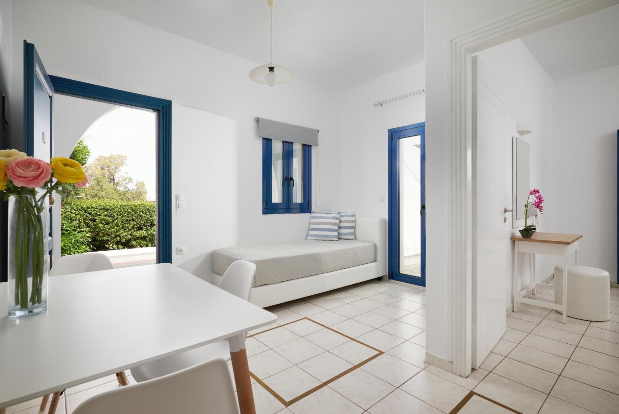 Artemis Aparthotel 3*
