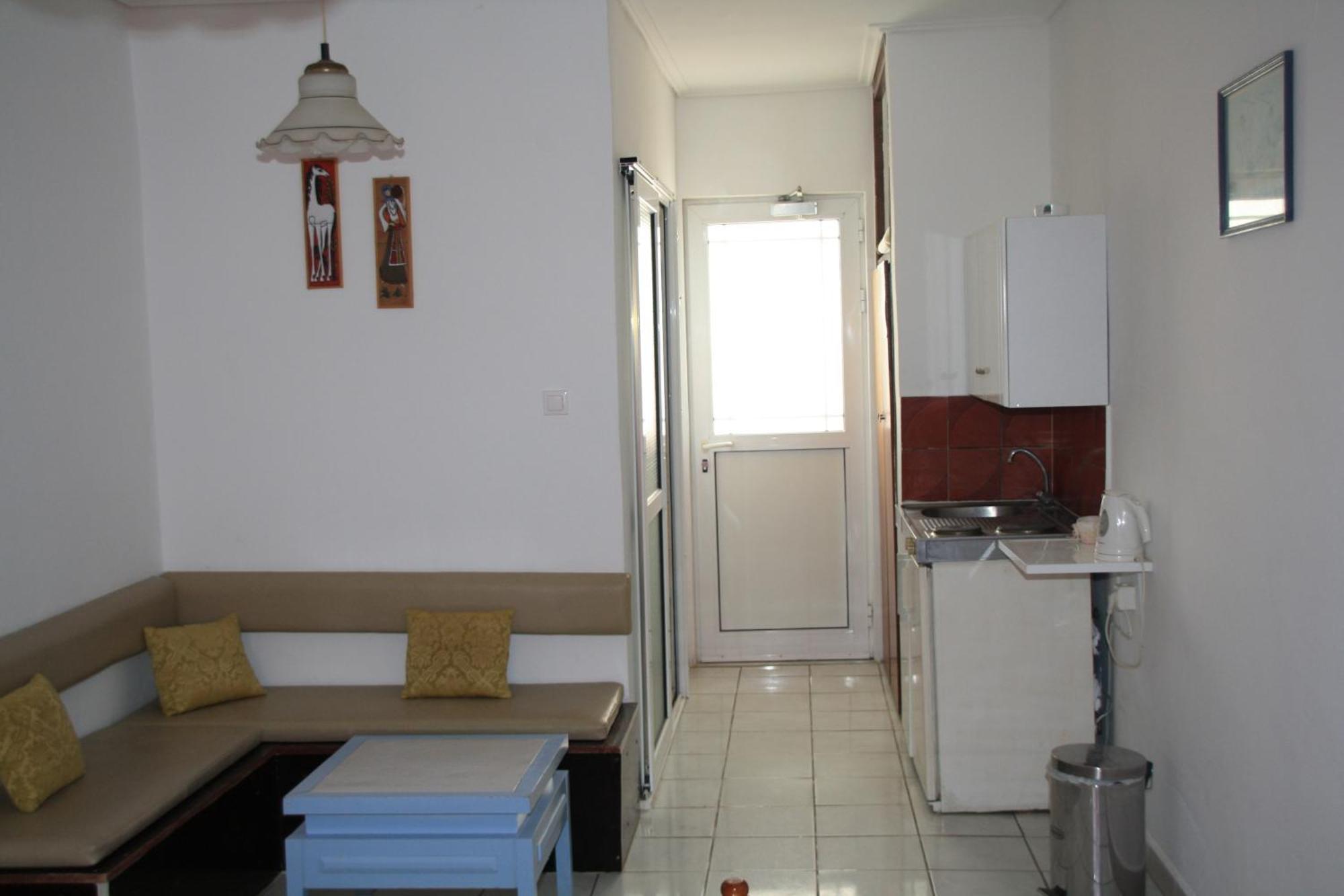 Aparthotel Skoufezis 2*