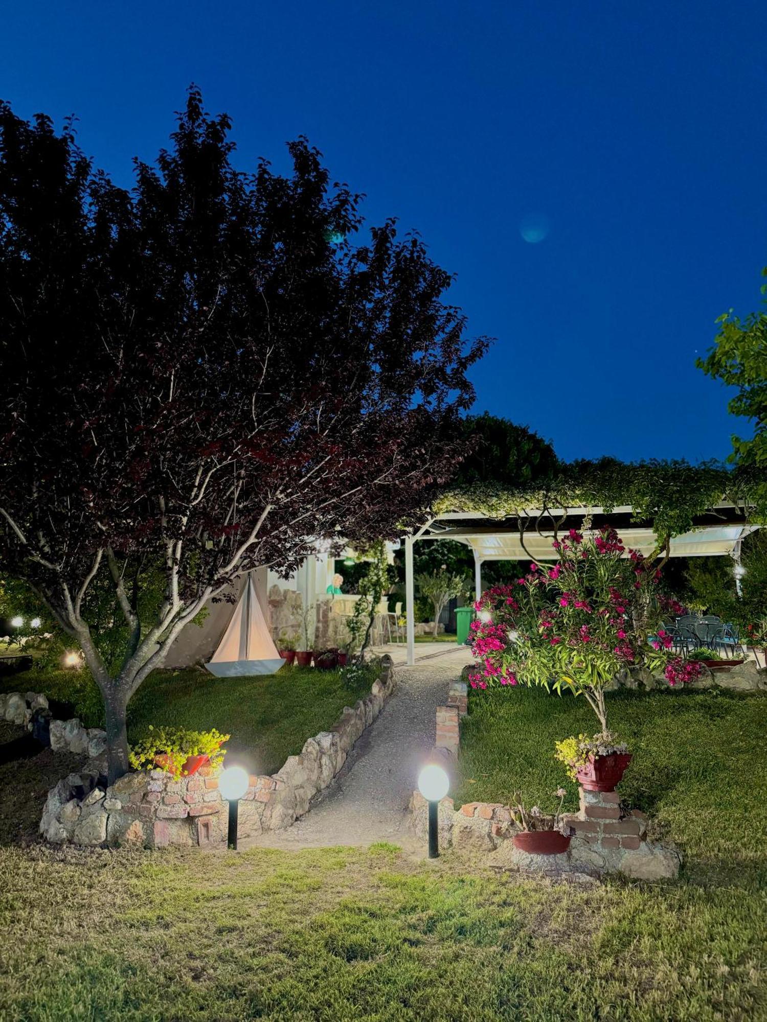Dafnes Guest house Fourka