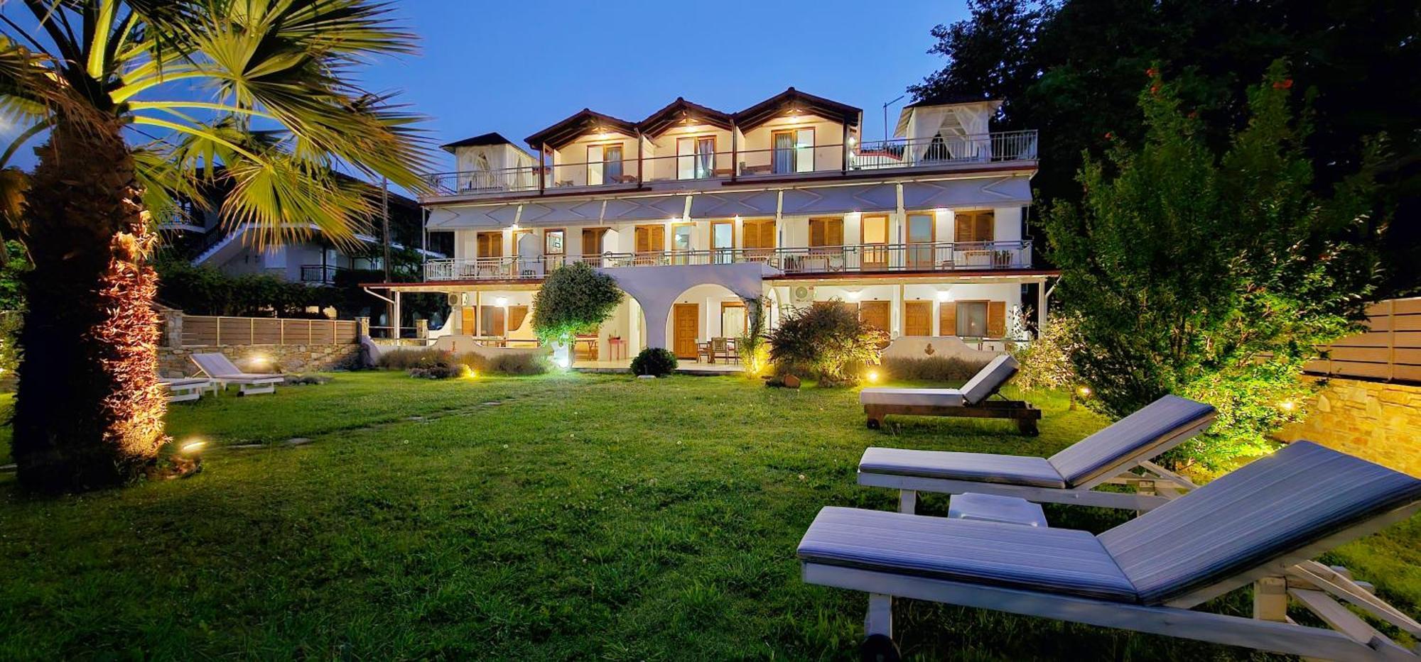 Efrosini & 2* Paralia Panteleimonos