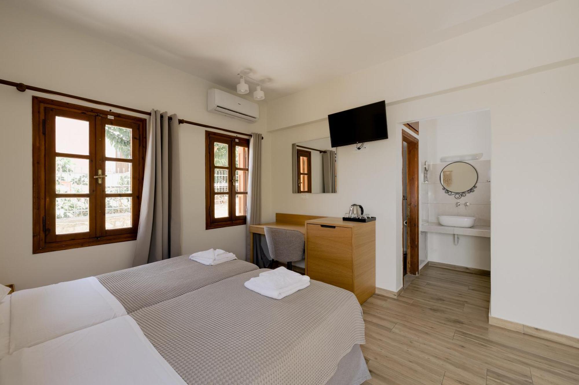 Aparthotel Opera House 4*