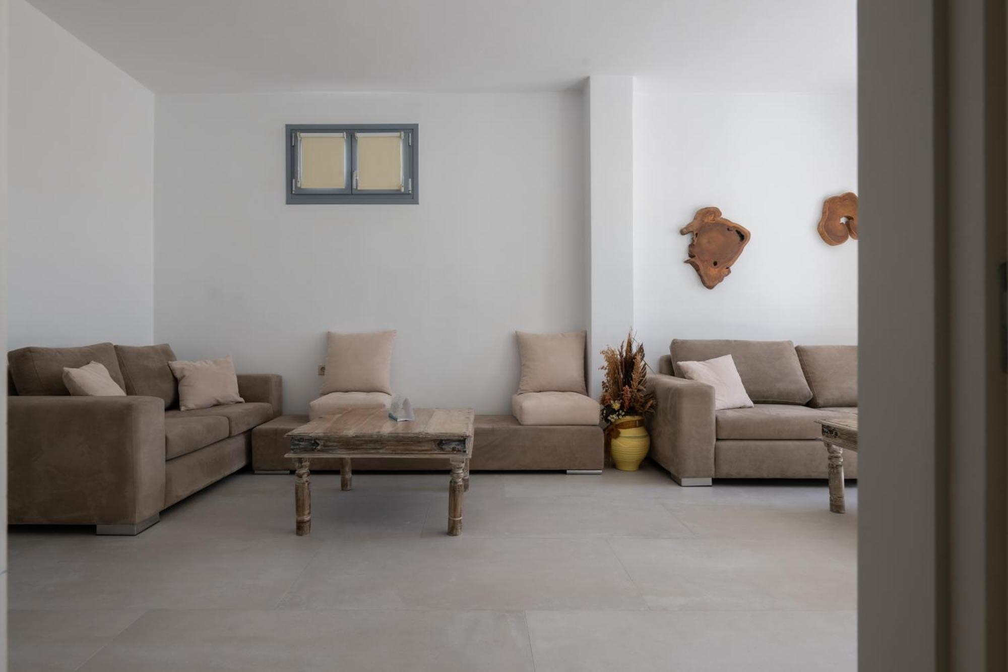 Iliada Villas Aparthotel 3*