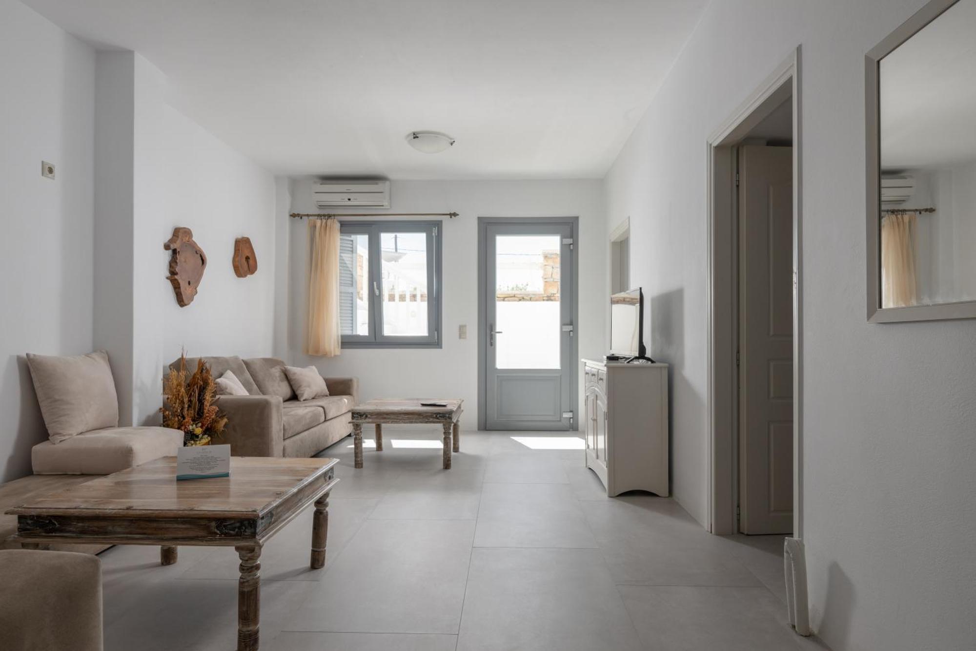 Iliada Villas Aparthotel 3*