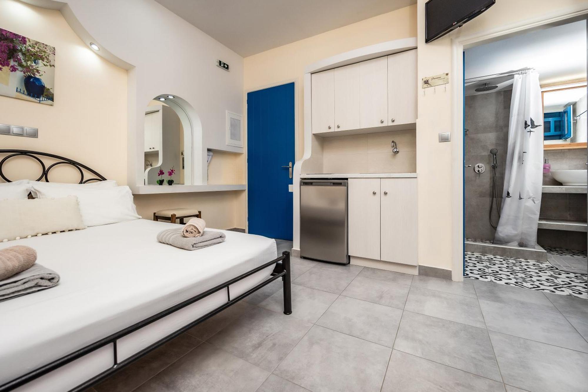 Aparthotel Lefkes Naxos City