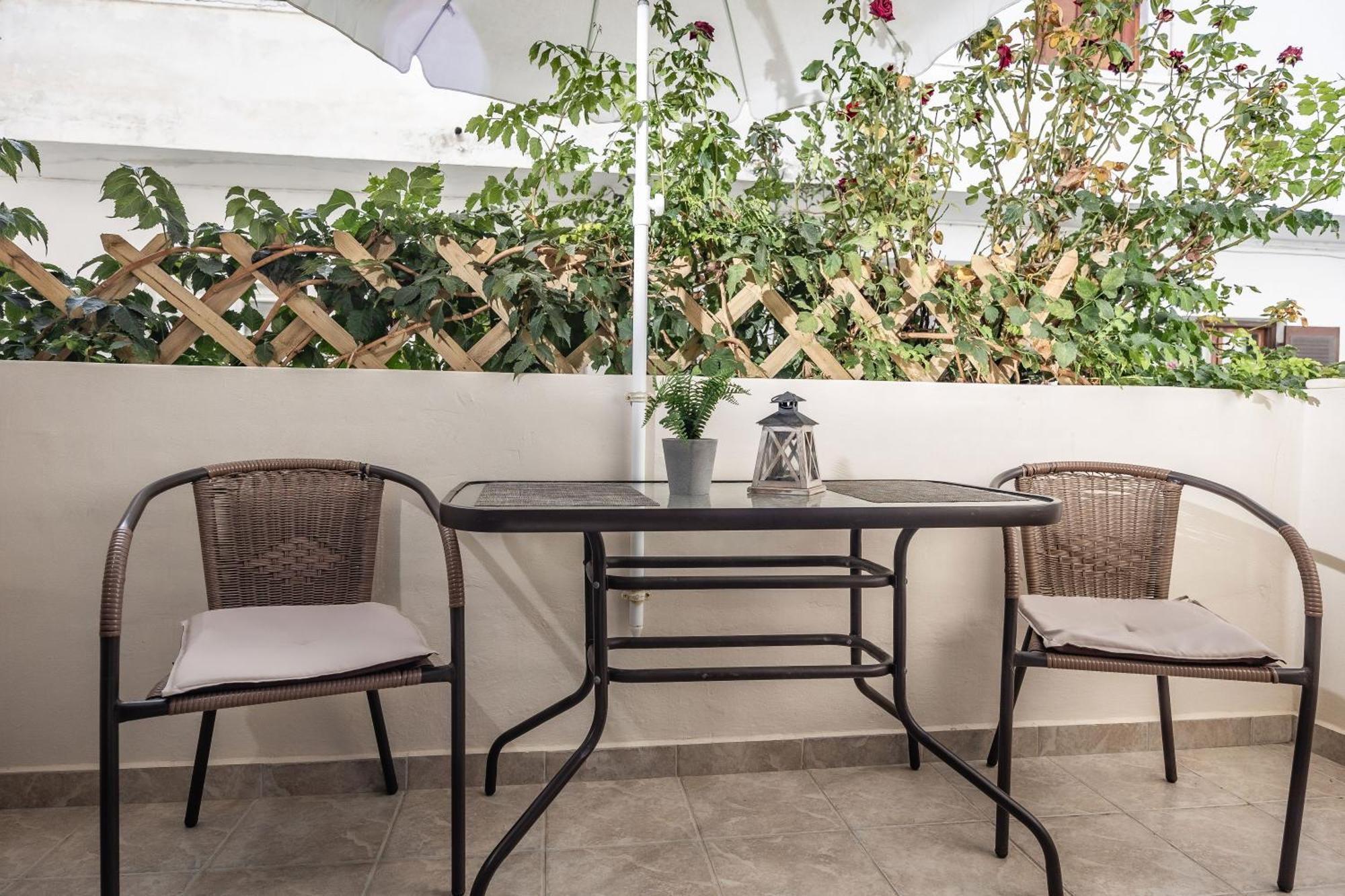 Aparthotel Lefkes