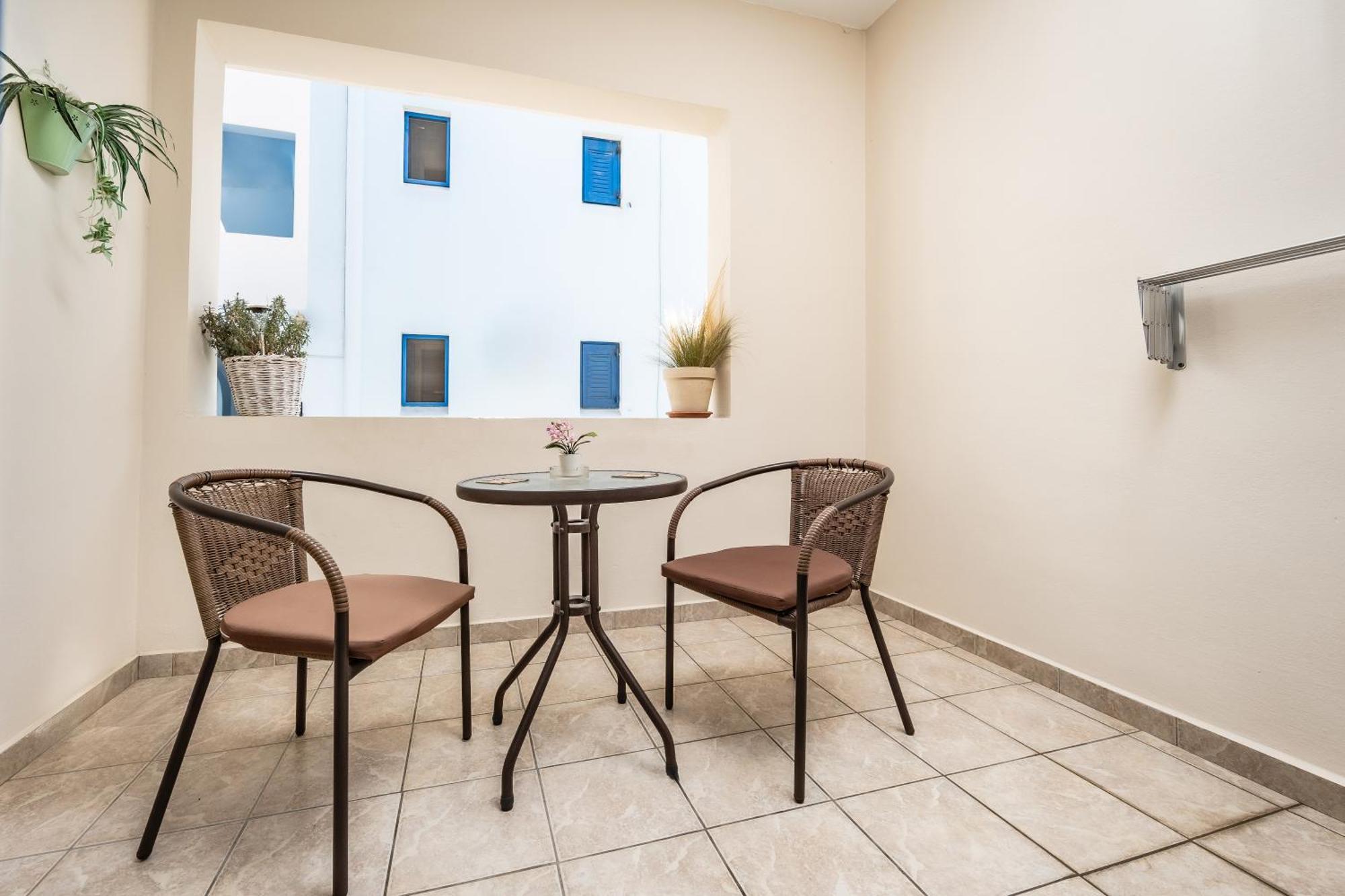 Lefkes Aparthotel *