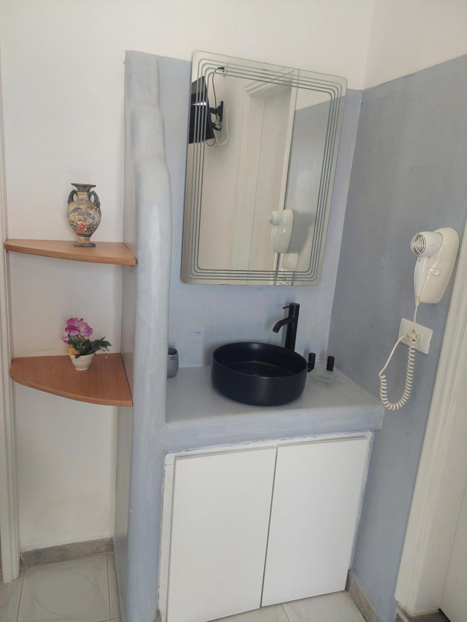 Guest house Evelina Pension: Diverse Near Black