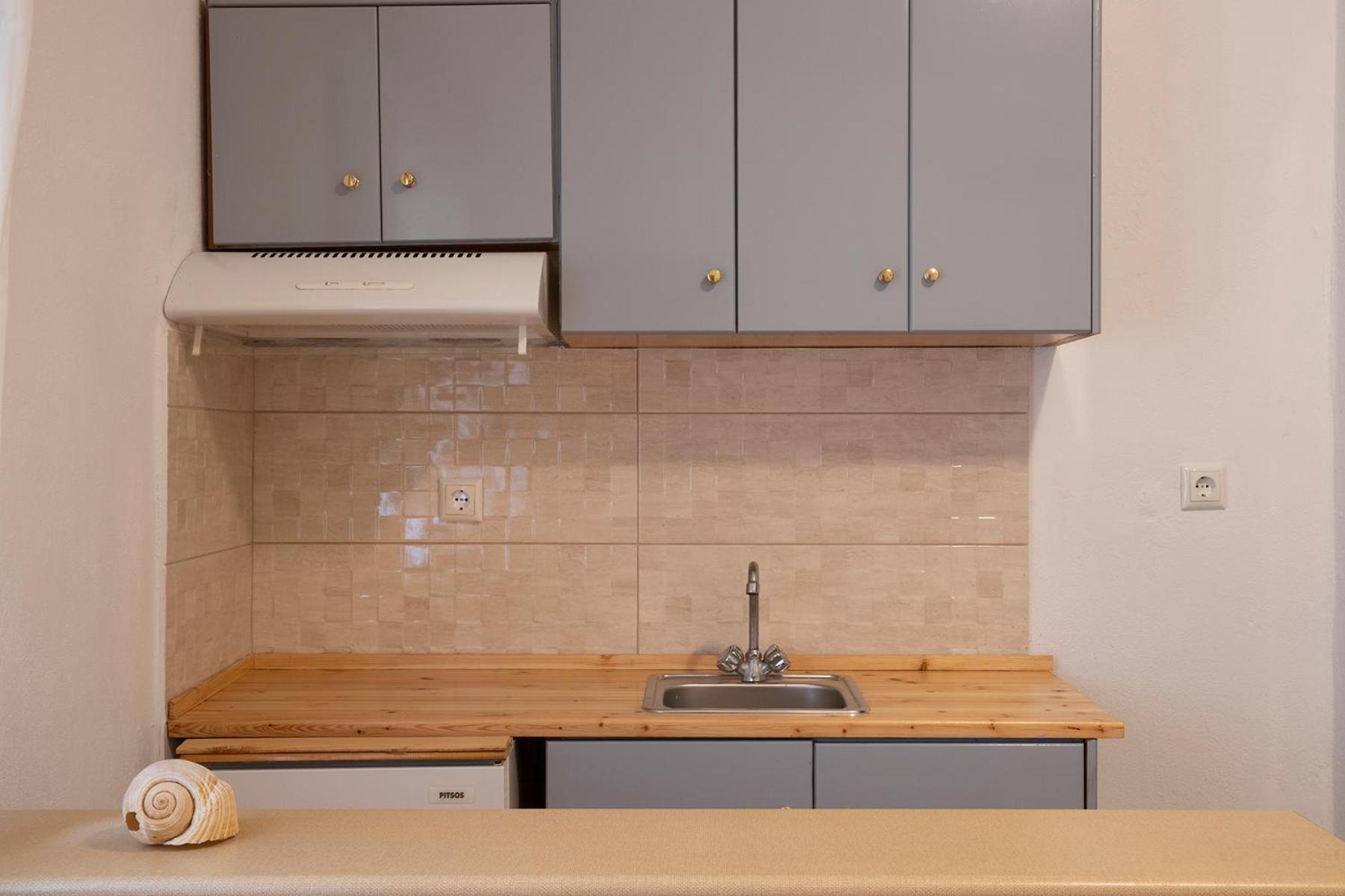 Gravanis Studios Apartment *