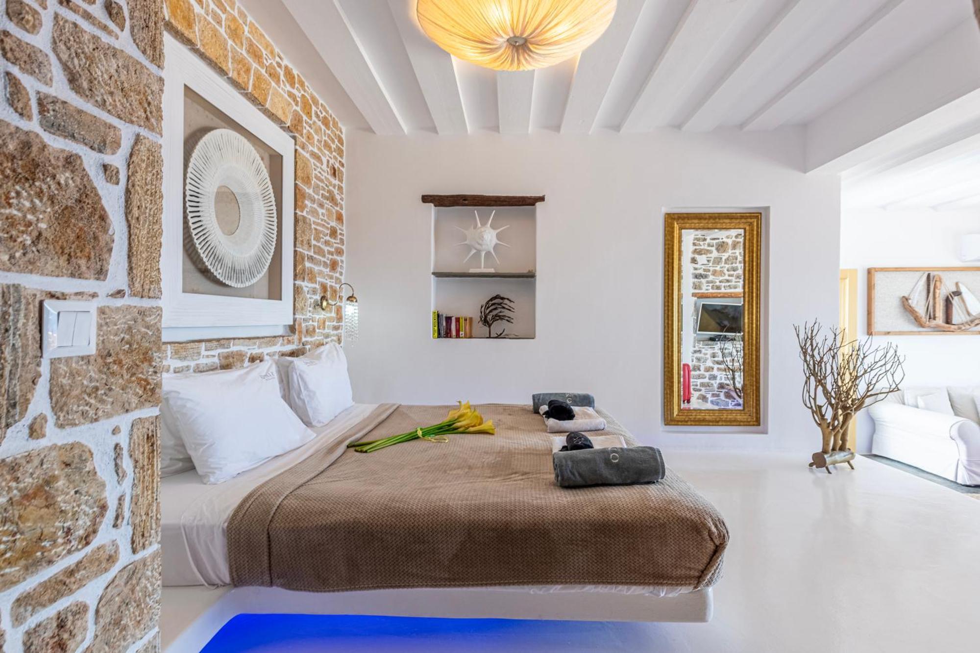 Onar & Villa *