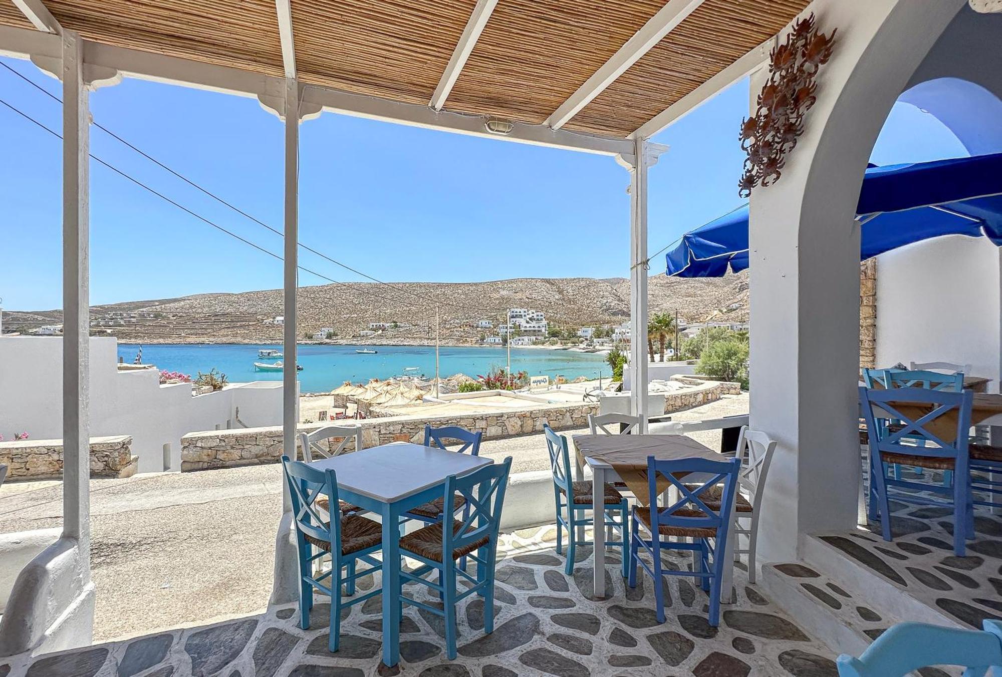 Villa Onar & Karavostasis (Folegandros)