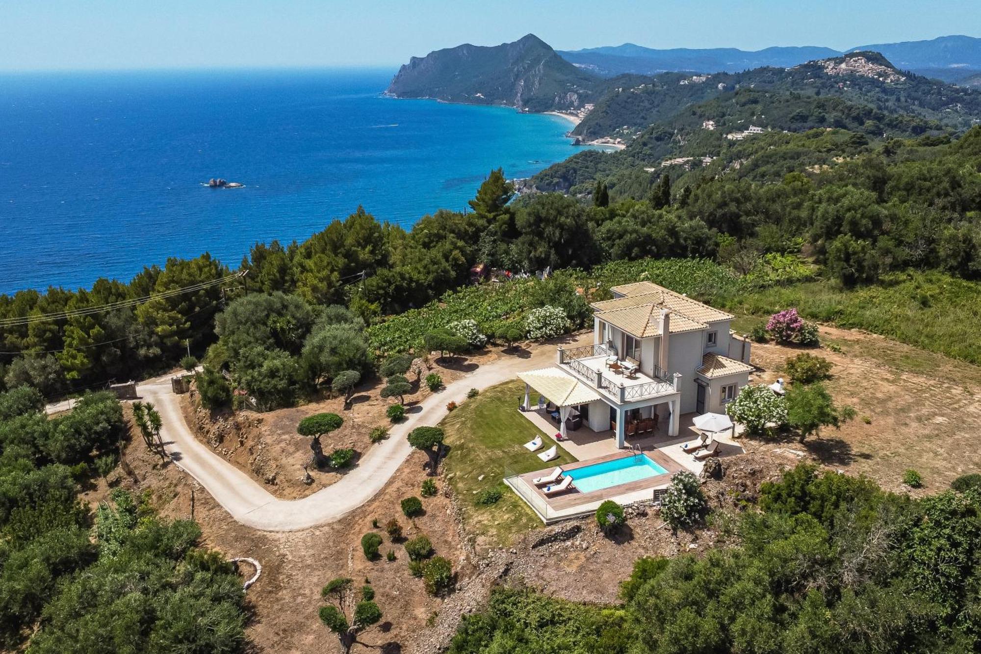 Villa Vardia-amazing Seaviews With Heated Pool Sinarades