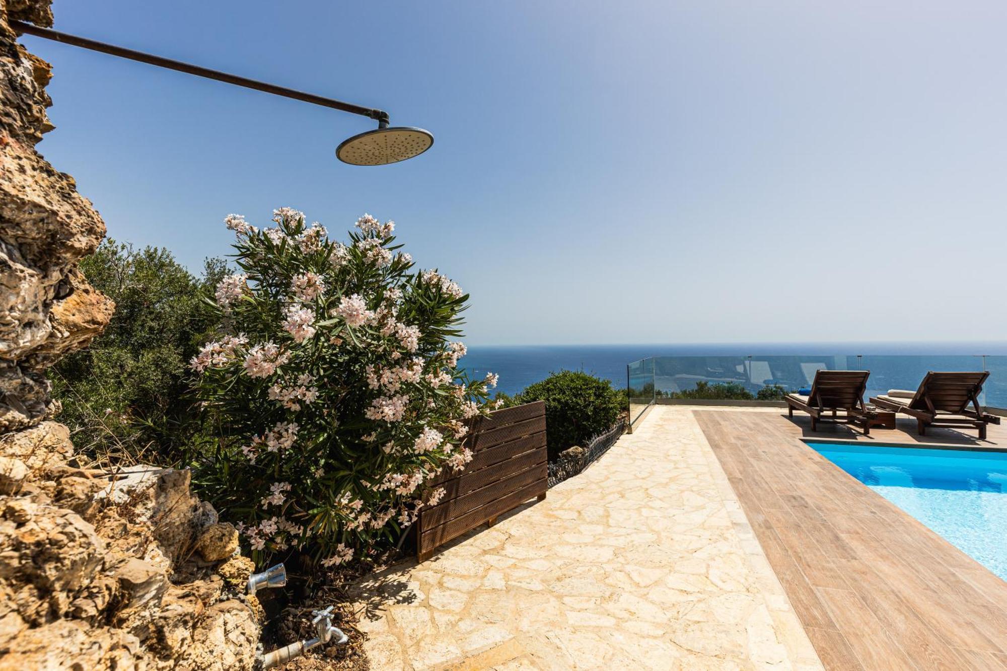Villa Vardia-amazing Seaviews With Heated Pool *