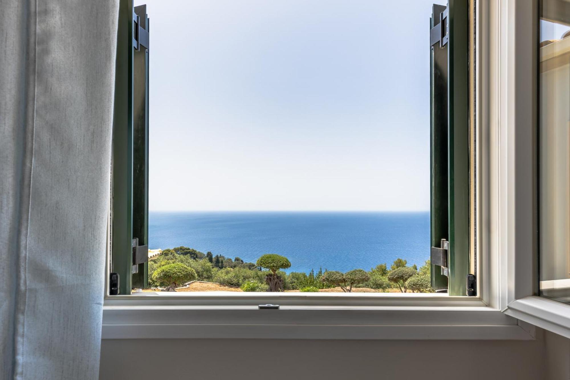 Vardia-amazing Seaviews With Heated Pool Villa *